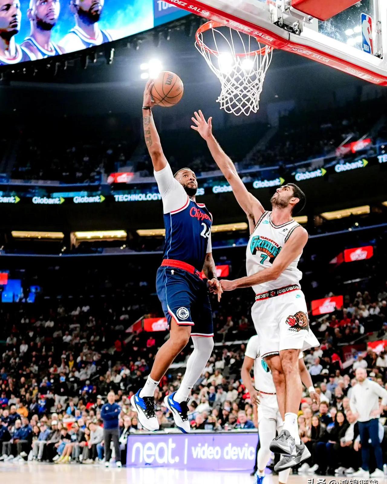 乐鱼官网-热火客场逆转灰熊，稳固东部前列位置