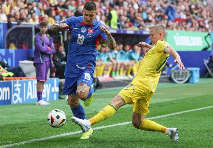 意大利淘汰苏格兰，小组出线前景乐观