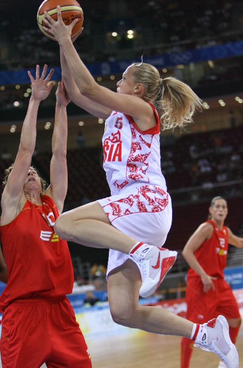 乌克兰女篮在欧洲赛场上一路向前取得亚军