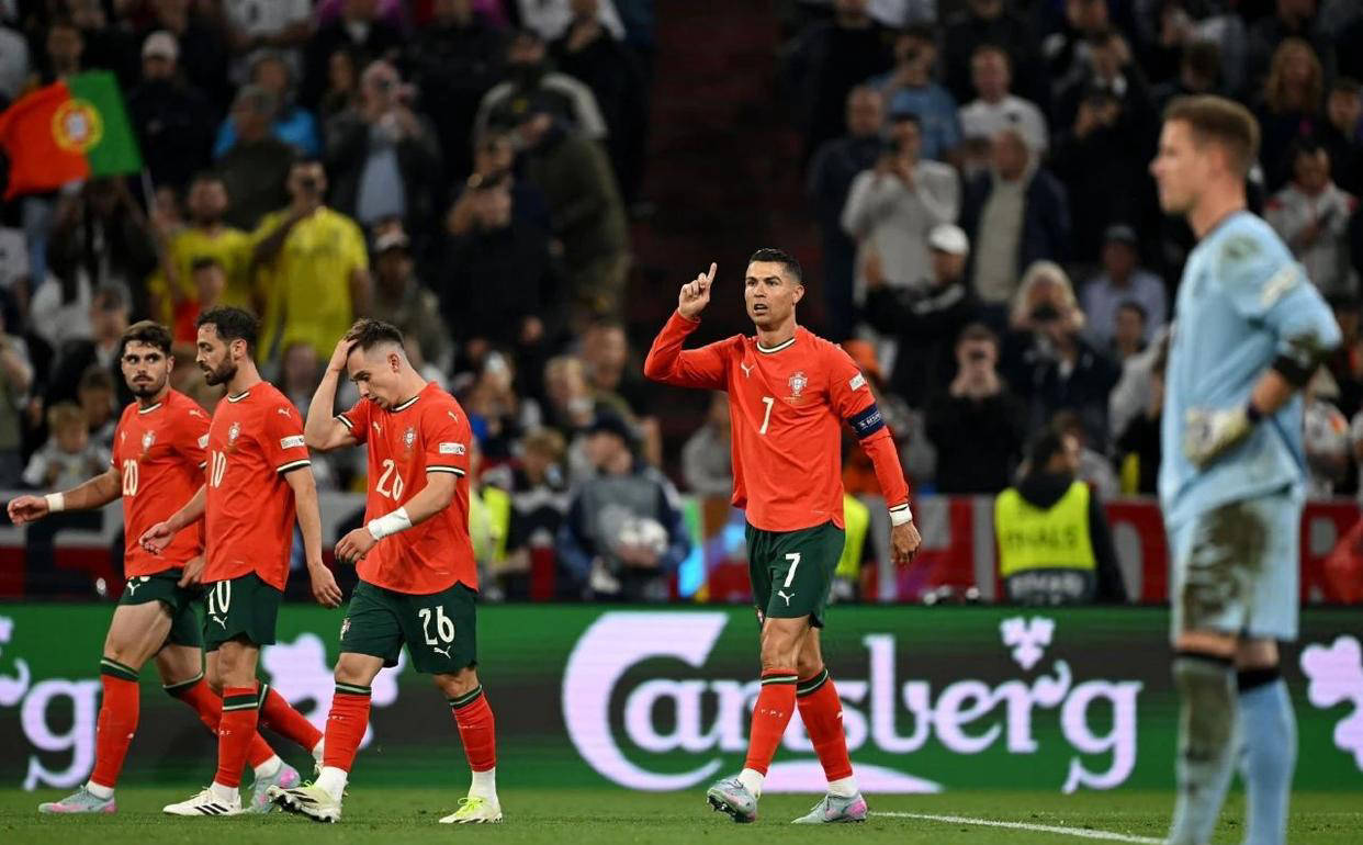 leyu乐鱼体育-葡萄牙球星C罗又刷新纪录，带领球队晋级决赛