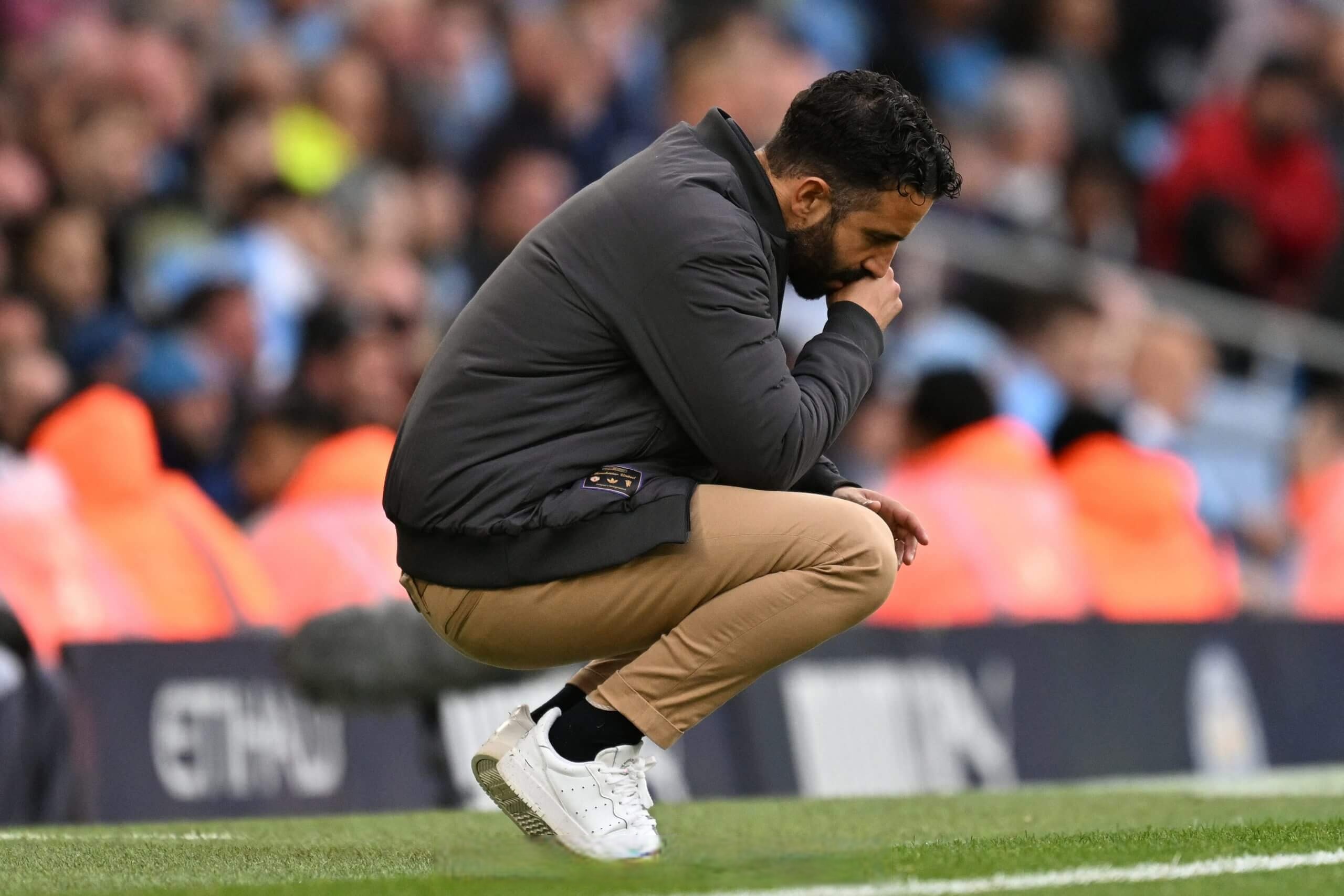 曼城力克曼联，戈麦斯点燃赛场